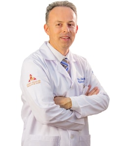Dr. Mario Vergara
